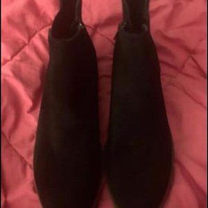 Black Kensie Booties